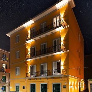 Acate81 Lifestyle Apartment